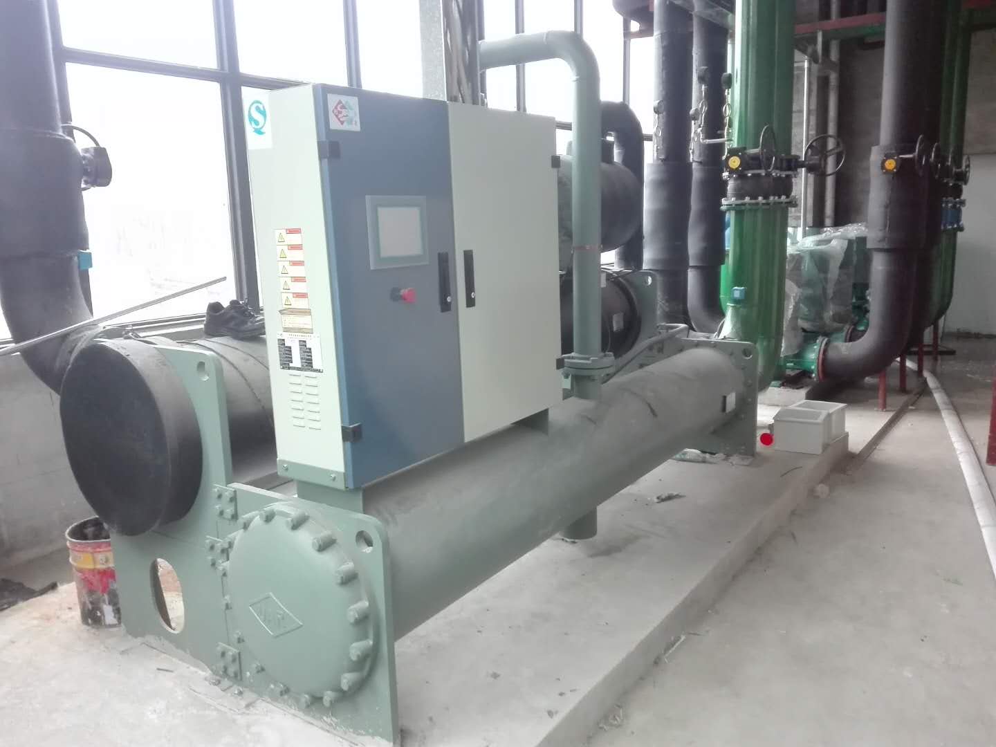 風(fēng)冷磁懸浮變頻機(jī)組