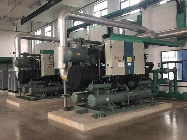 水冷螺桿式冷水機(jī)組系統(tǒng),潔雅生物