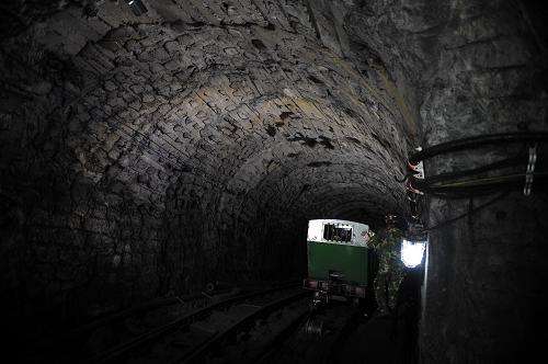 工業(yè)用空調(diào)機(jī)組,冷水機(jī)組廠家